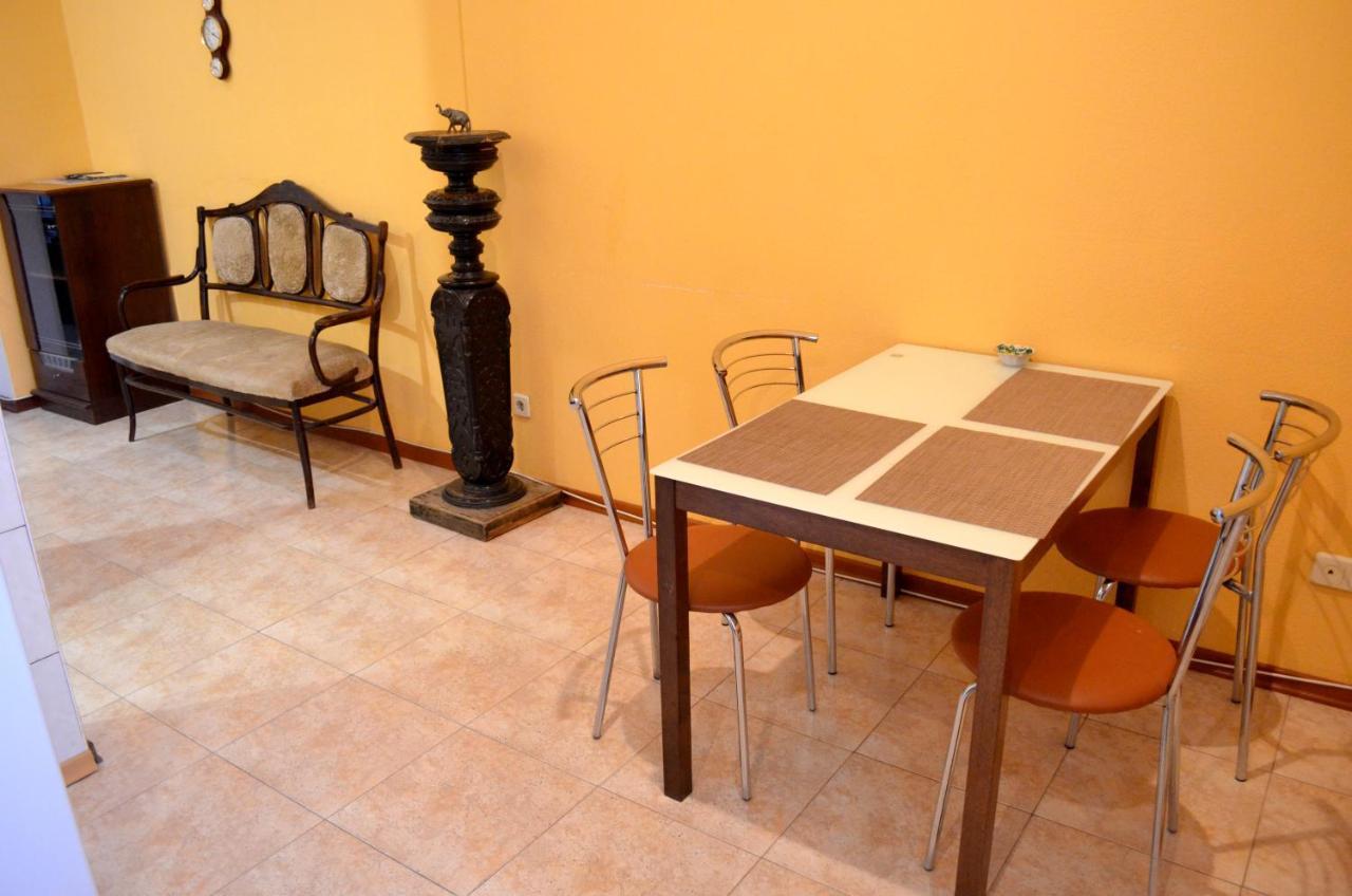 Chapayev Apartments Kiev Extérieur photo
