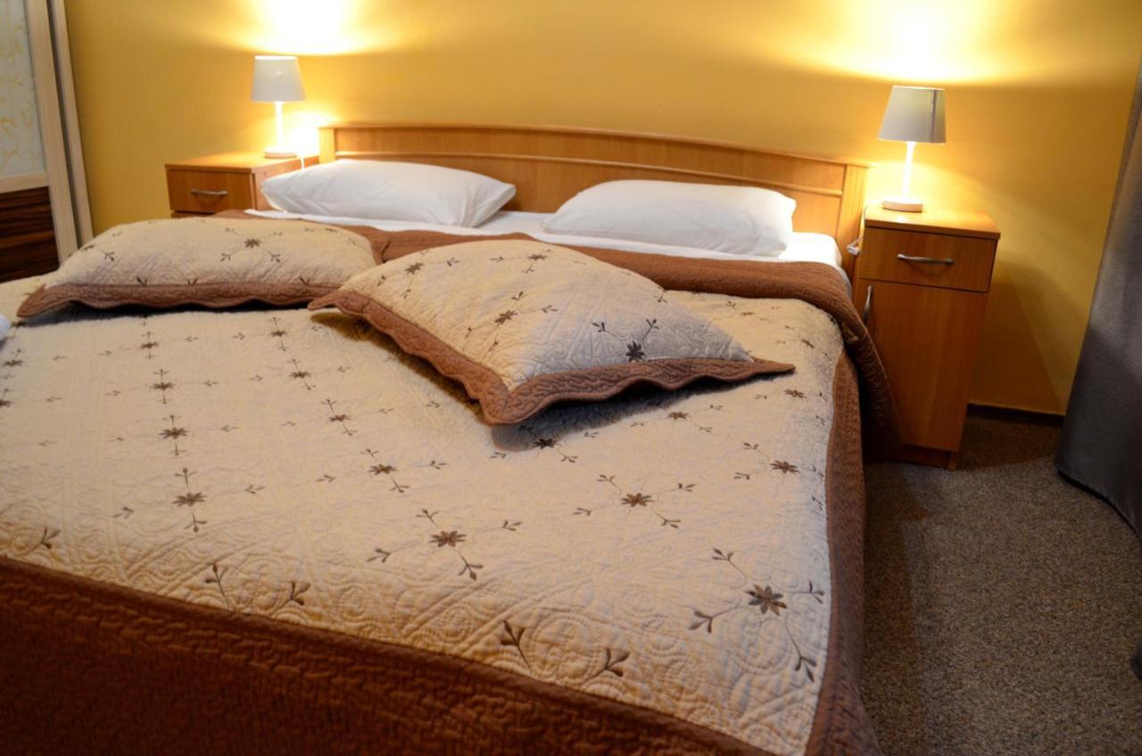 Chapayev Apartments Kiev Extérieur photo