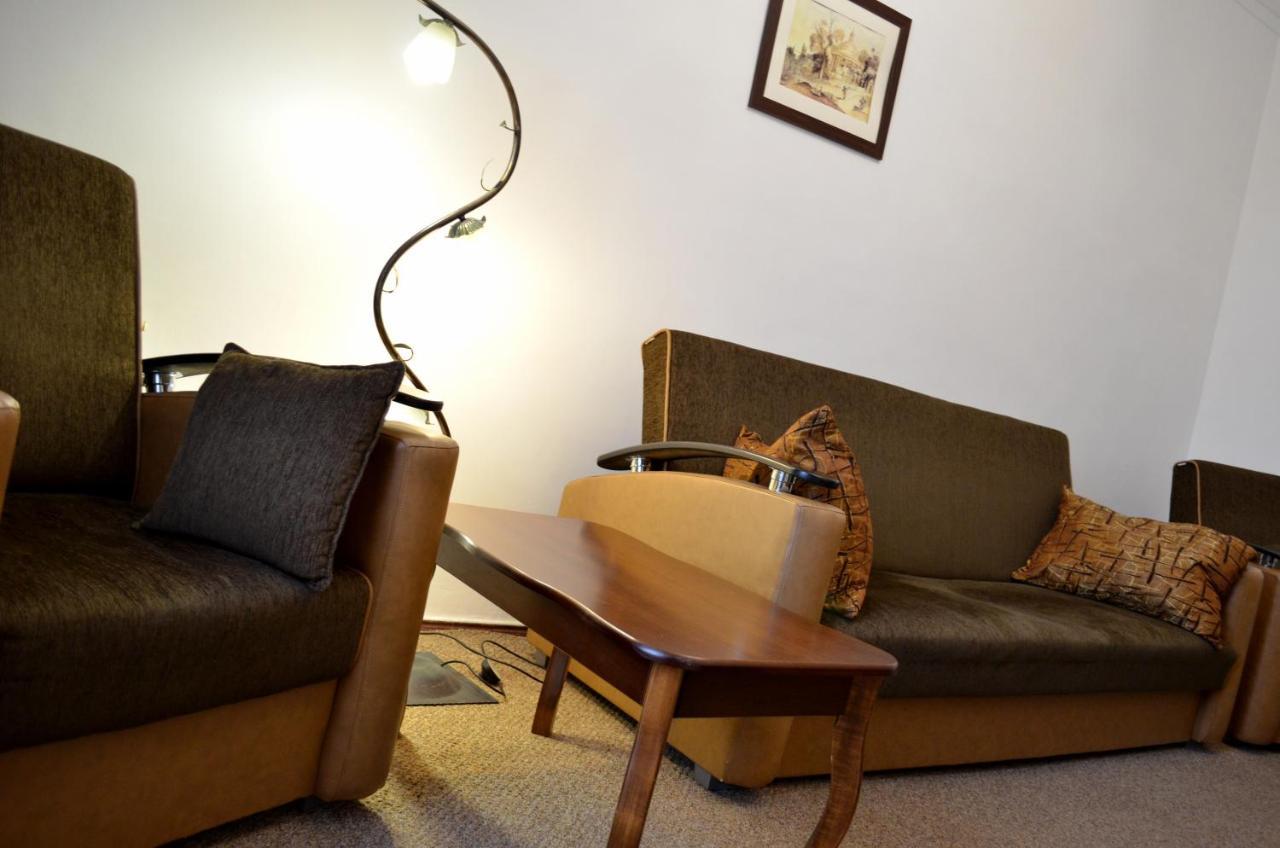 Chapayev Apartments Kiev Extérieur photo
